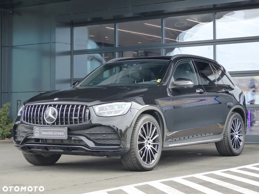 Mercedes-Benz GLC 200 4Matic 9G-TRONIC AMG Line - 2