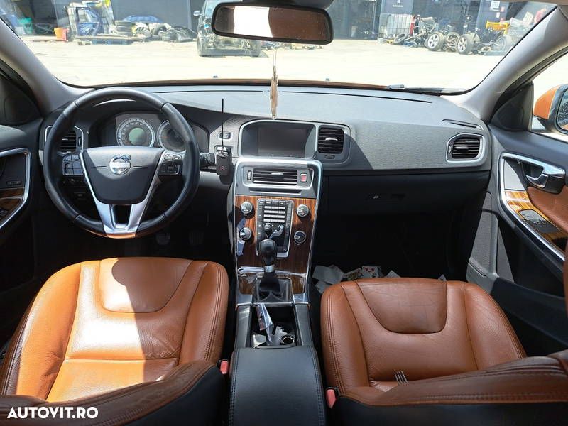 Dezmembrari / Dezmembrez Volvo S60 II [Fabr 2010-2018] 2.4 D5244T11 cutie viteze manuala cod culoare VIBRANT COPPER - 6