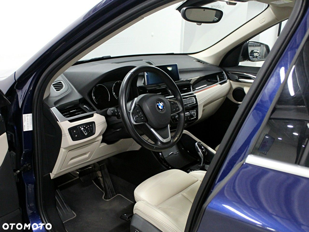 BMW X1 sDrive18d xLine sport - 9