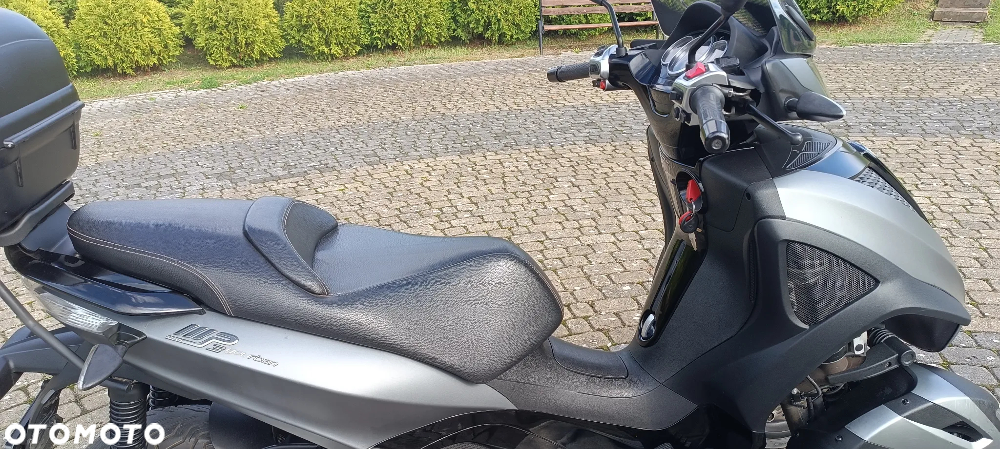 Piaggio MP-3 - 5