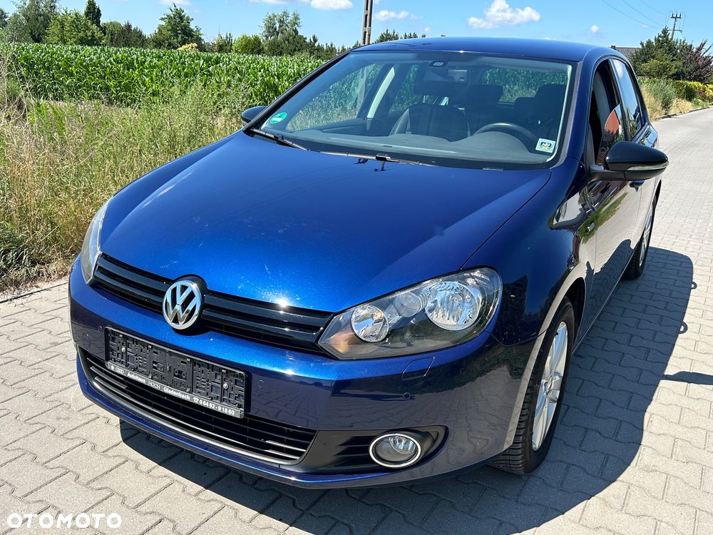 Volkswagen Golf - 6