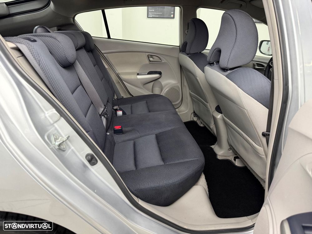 Honda Insight 1.3 IMA i-VTEC Elegance - 20