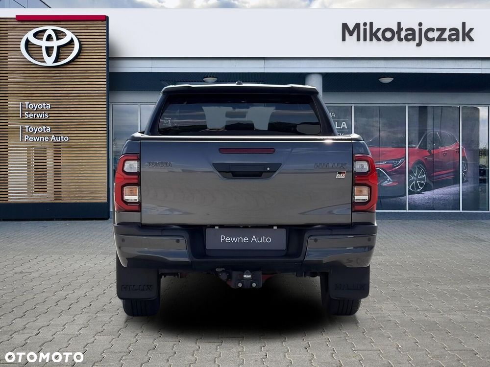 Toyota Hilux 2.8 D-4D Double Cab GR Sport 4x4 - 8