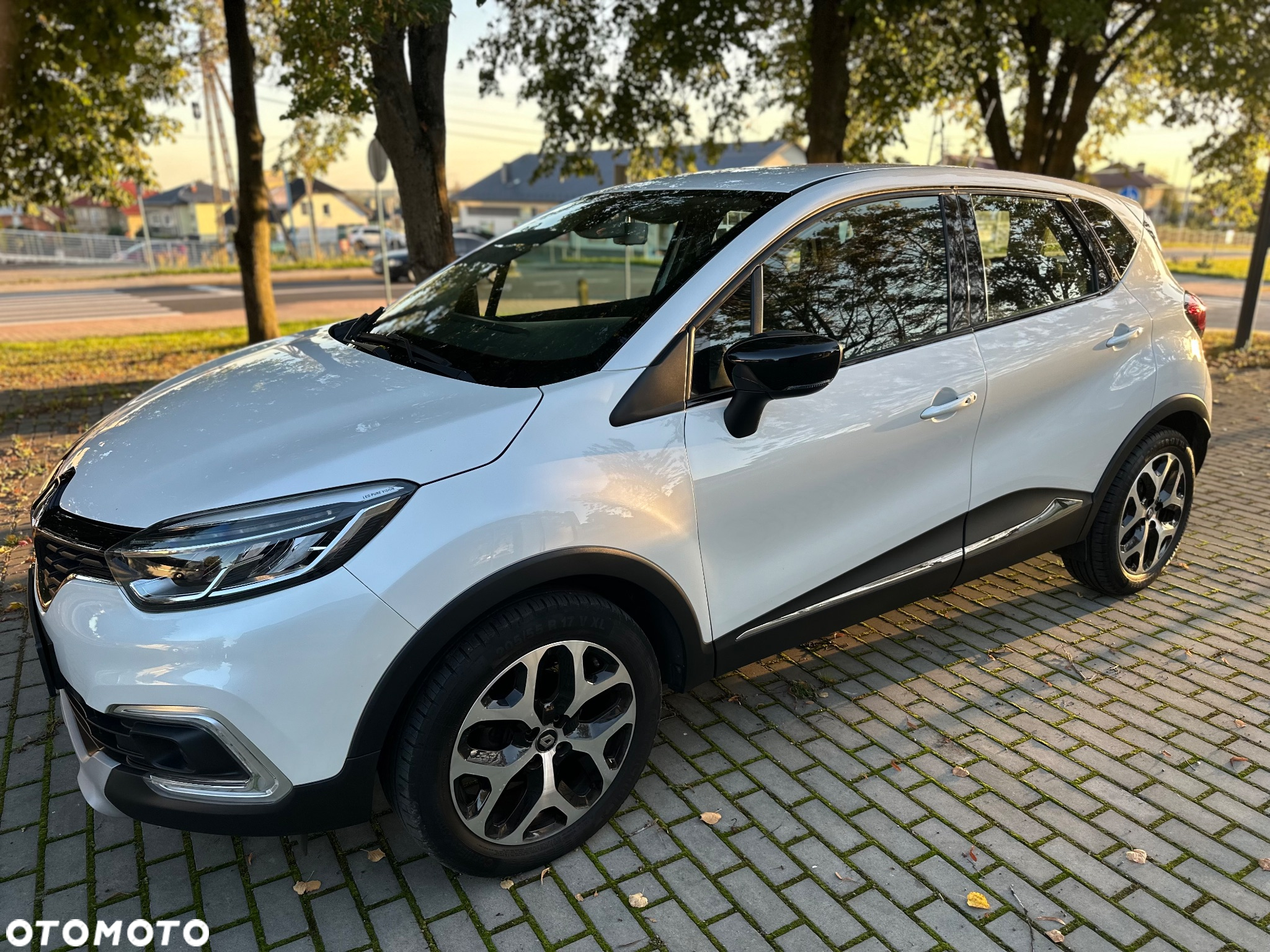 Renault Captur ENERGY TCe 90 Start&Stop Luxe - 2