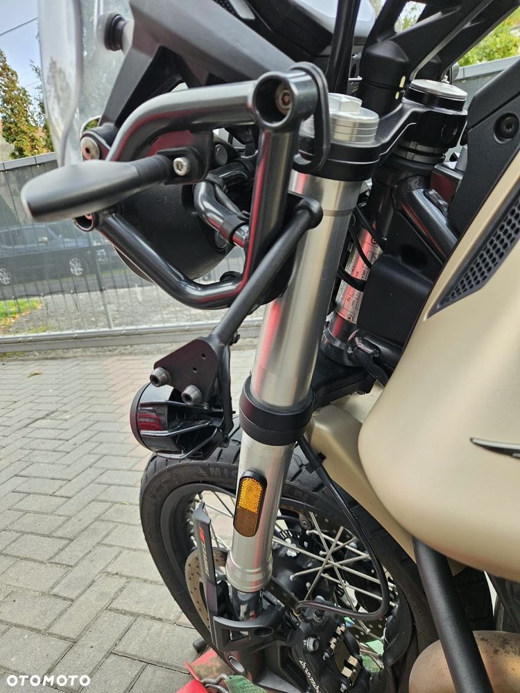 Moto Guzzi V85 - 17