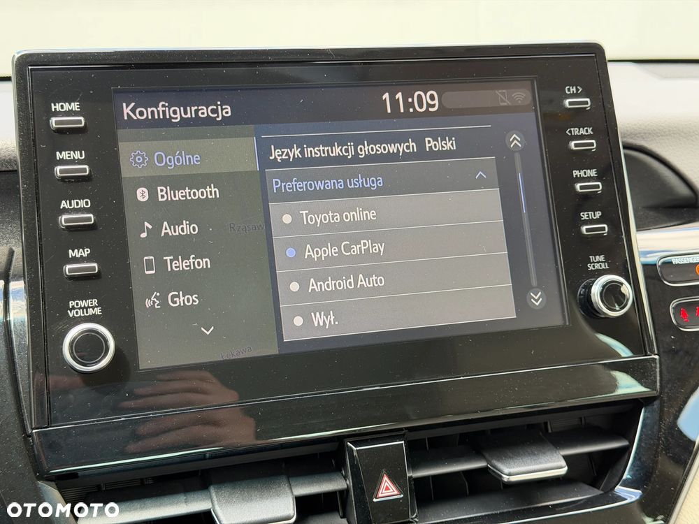 Toyota Camry 2.5 Hybrid Executive CVT - 33