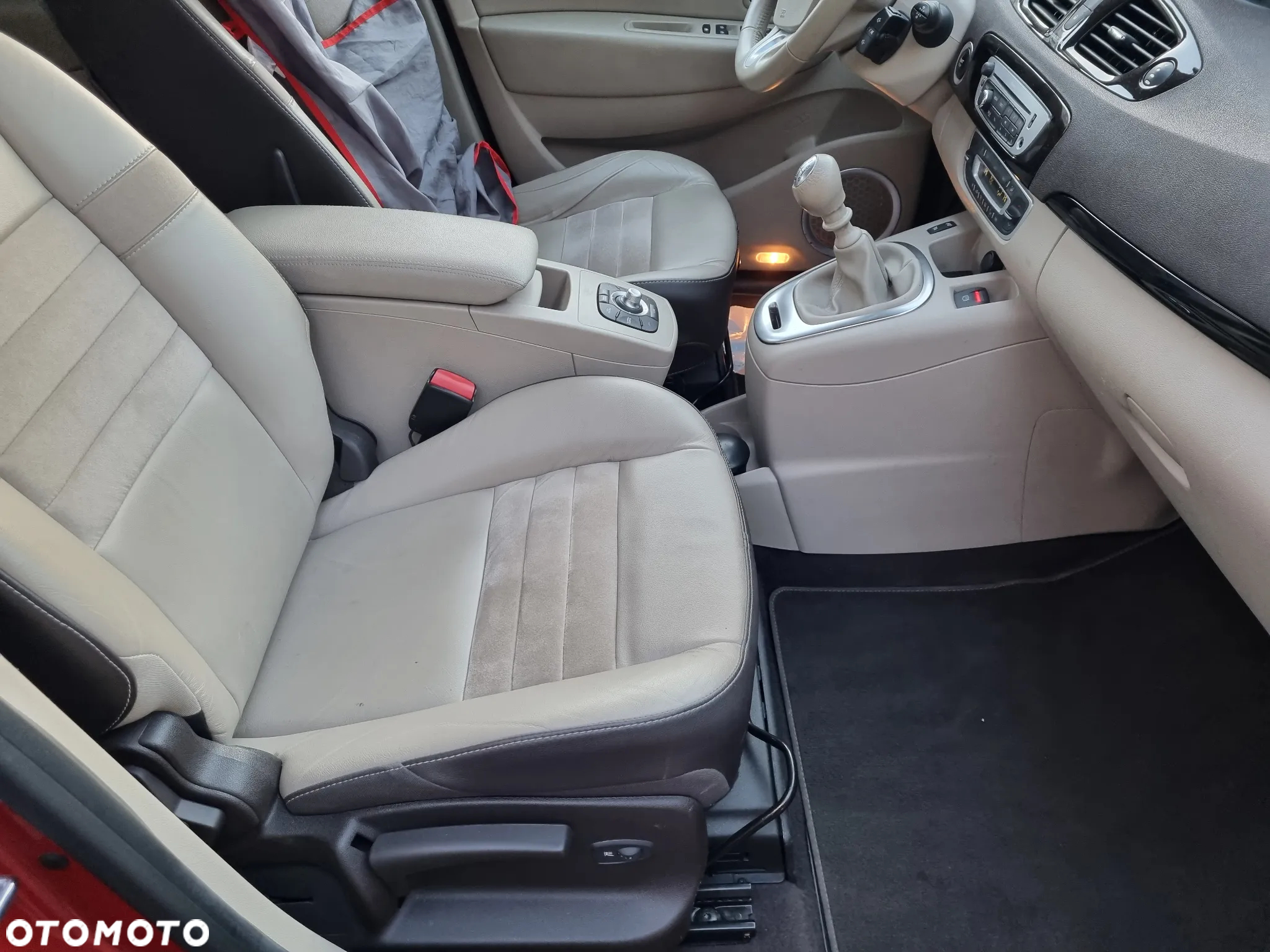 Renault Scenic 1.4 16V TCE Privilege - 7