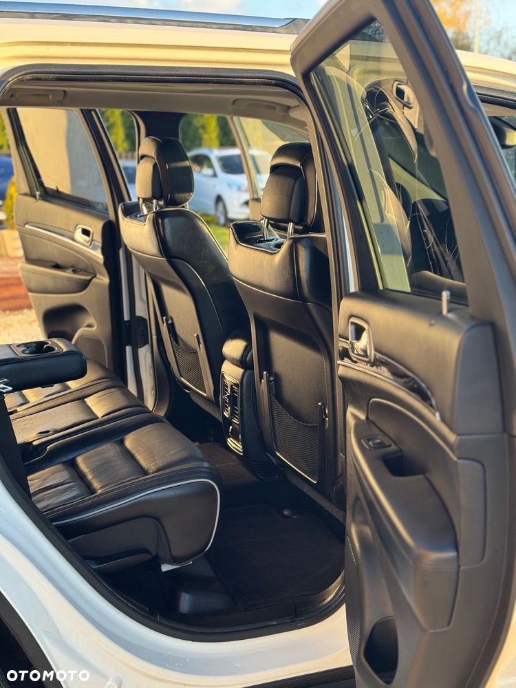 Jeep Grand Cherokee 3.0I CRD Overland Summit - 21