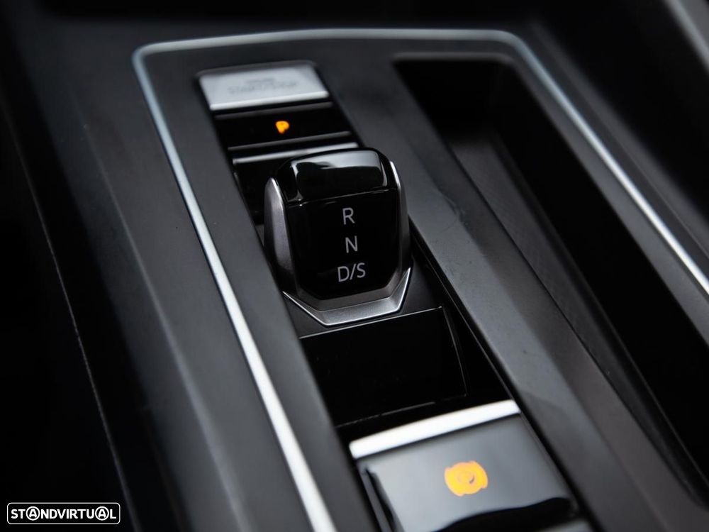 VW Golf 2.0 TDI Life DSG - 19