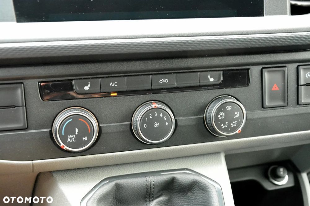 Volkswagen Transporter L2H1 - 27