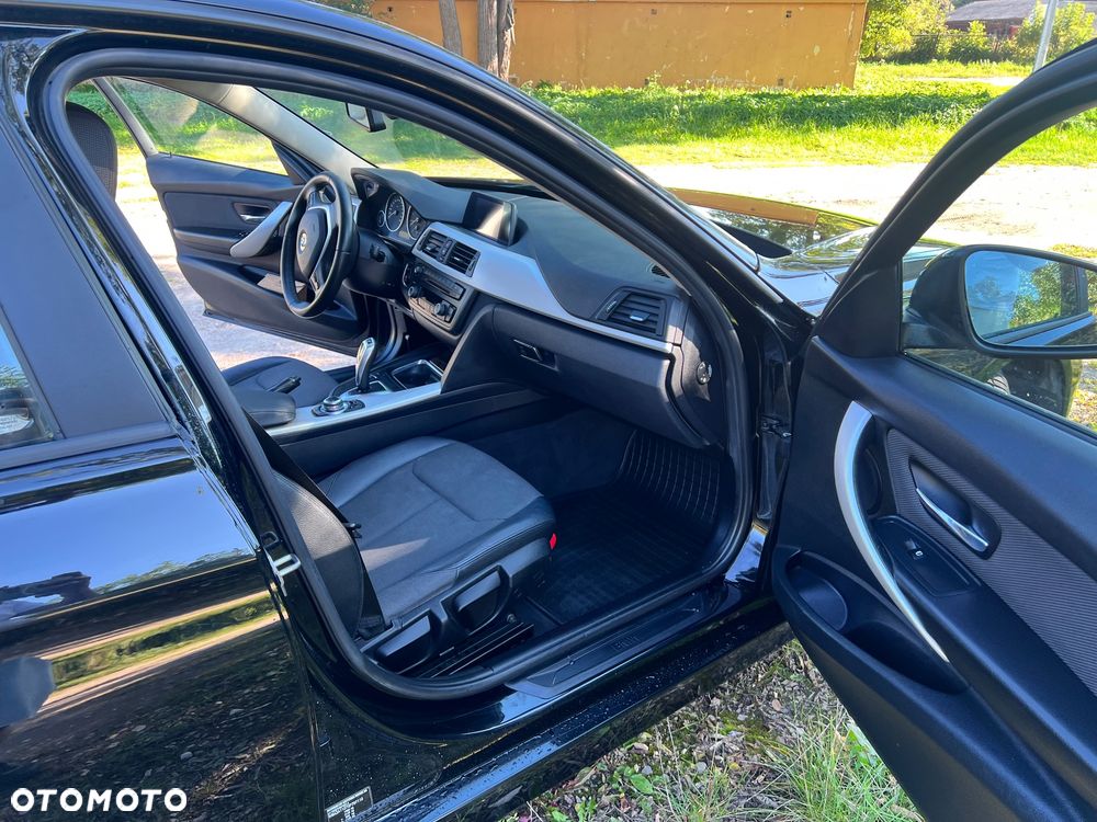 BMW Seria 3 - 12