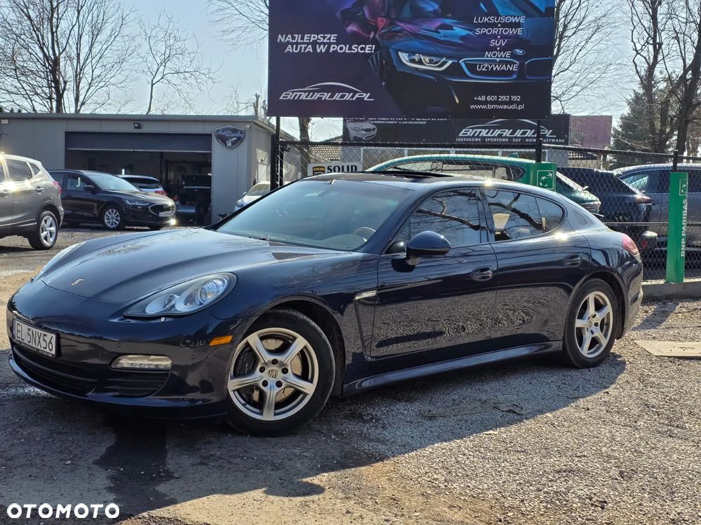 Porsche Panamera 4 PDK Platinum Edition - 2
