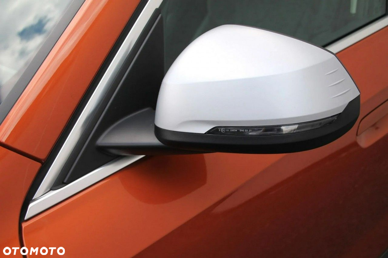 BMW X1 sDrive18i xLine - 11