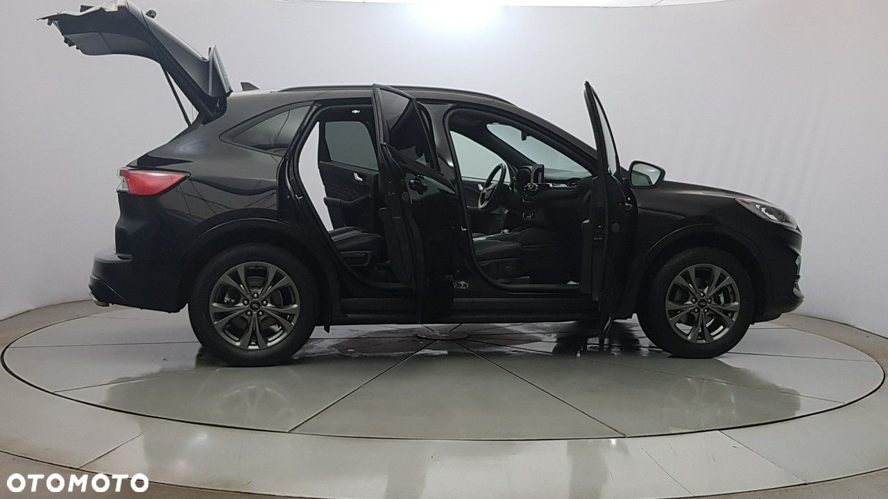 Ford Kuga - 12