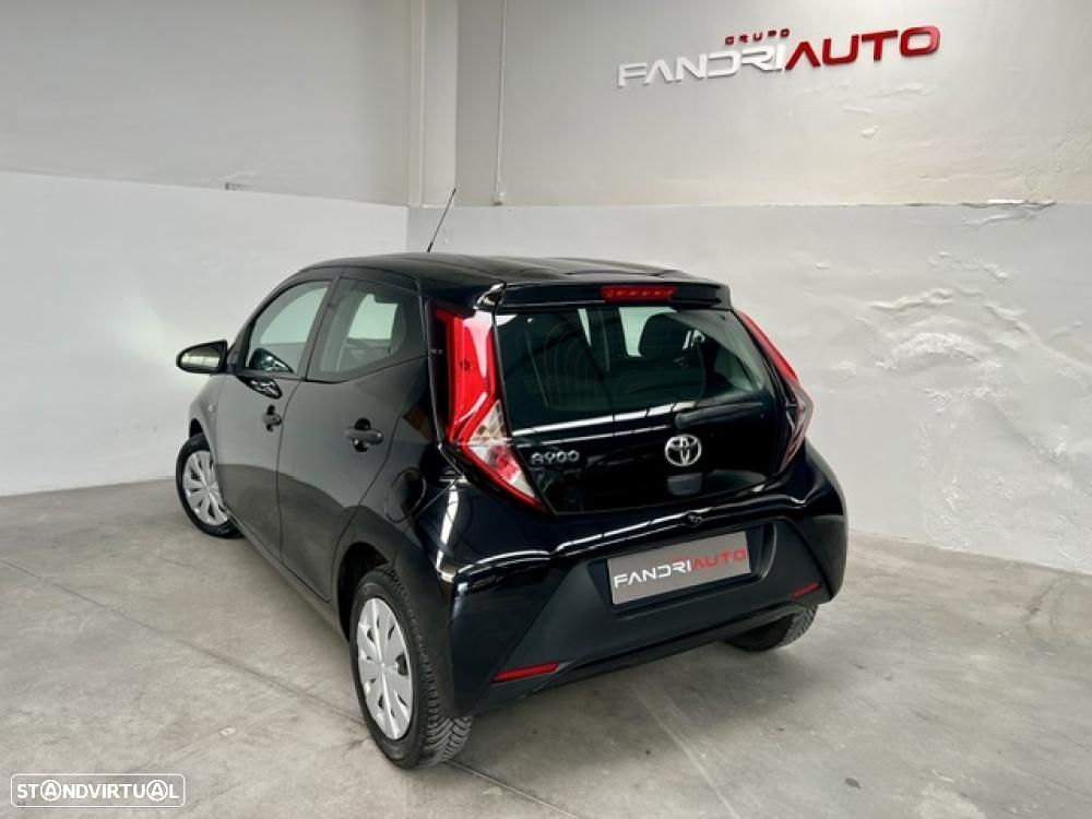 Toyota Aygo x-business - 7