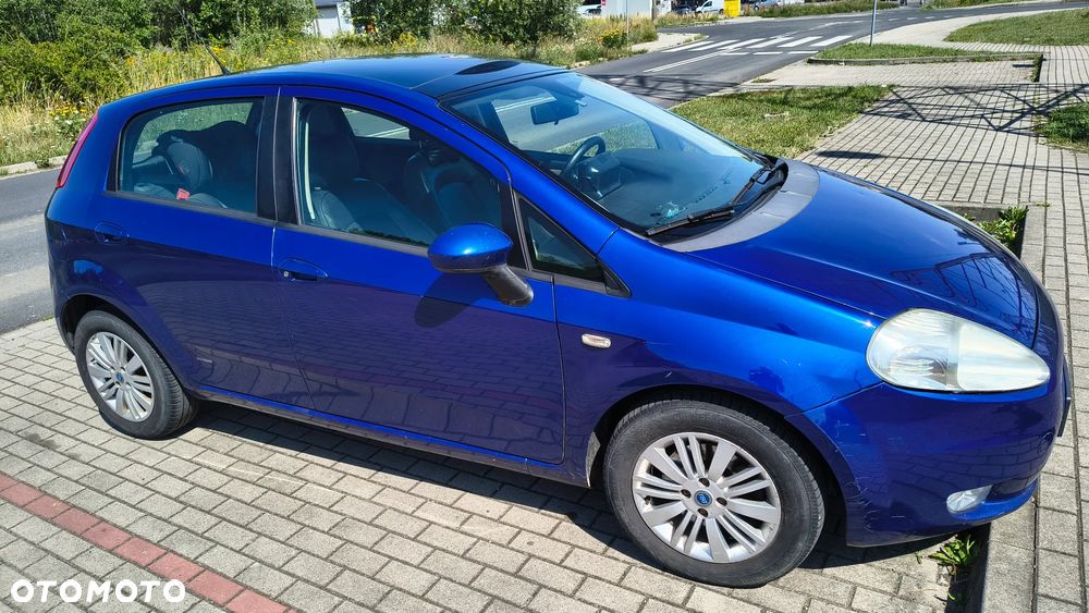Fiat Grande Punto - 8