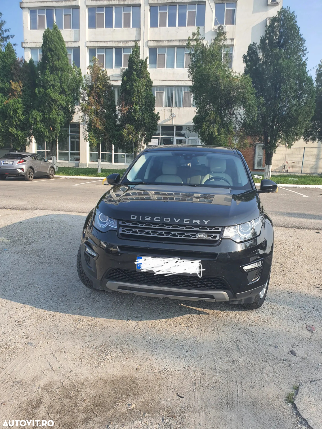 Land Rover Discovery Sport 2.0 l TD4 HSE Luxury Aut. - 2