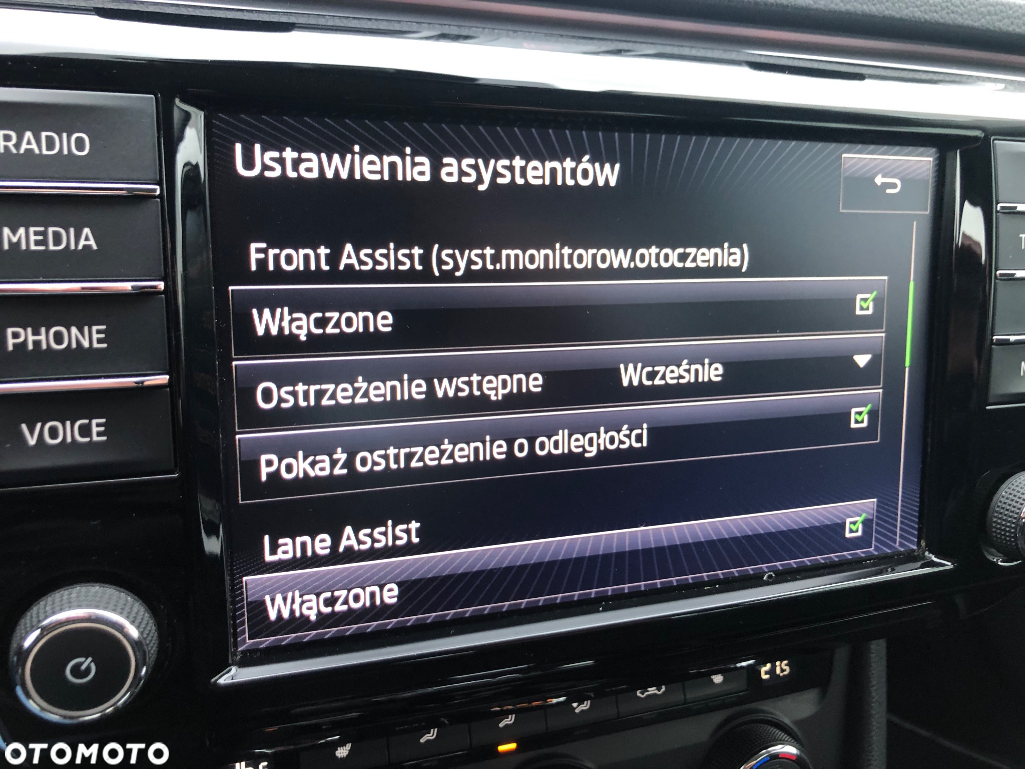 Skoda Superb 1.4 TSI ACT Style DSG - 37