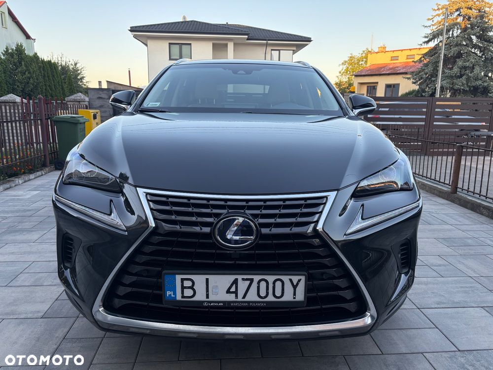 Lexus NX 300h Comfort AWD - 11