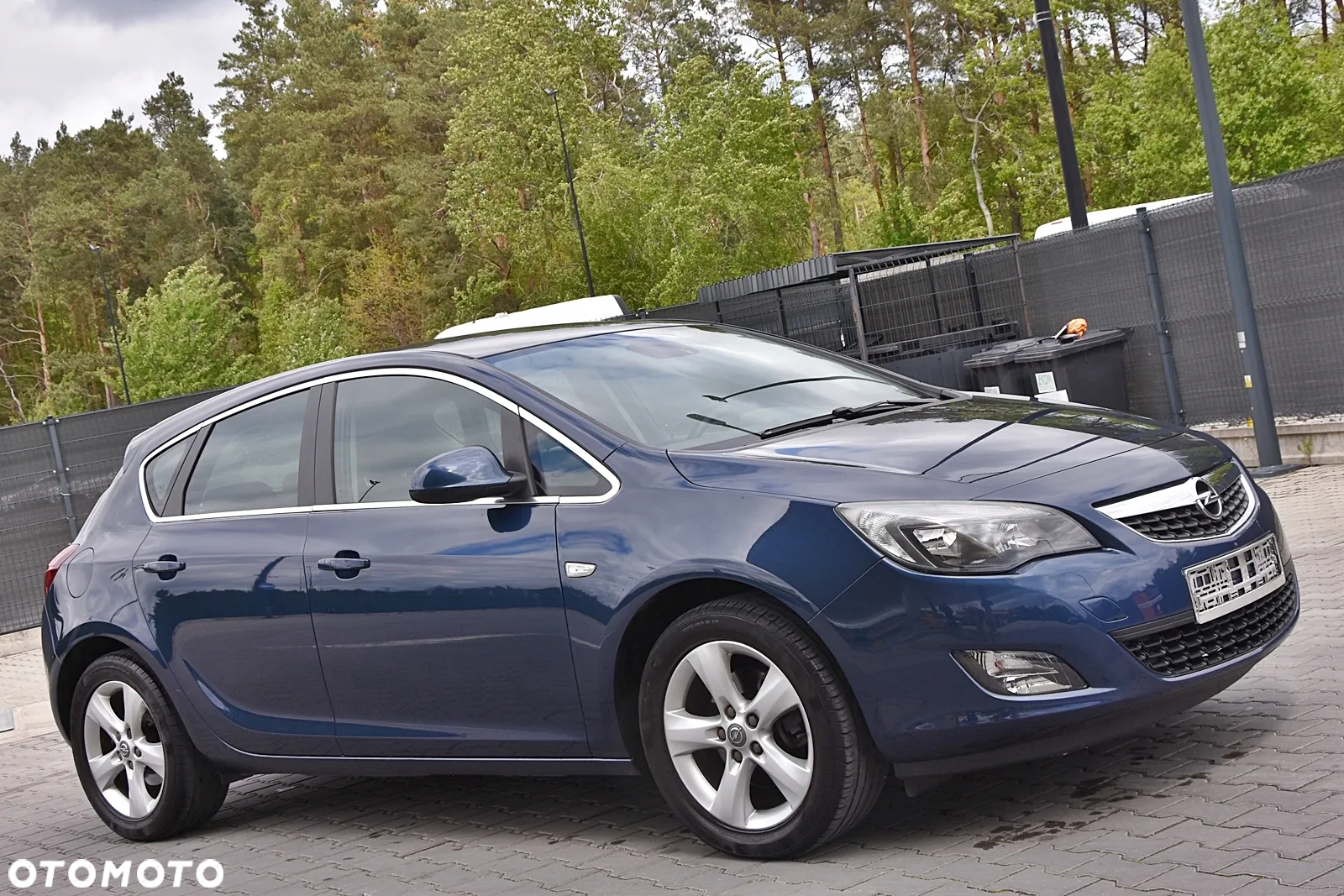 Opel Astra 1.6 Turbo Cosmo - 10