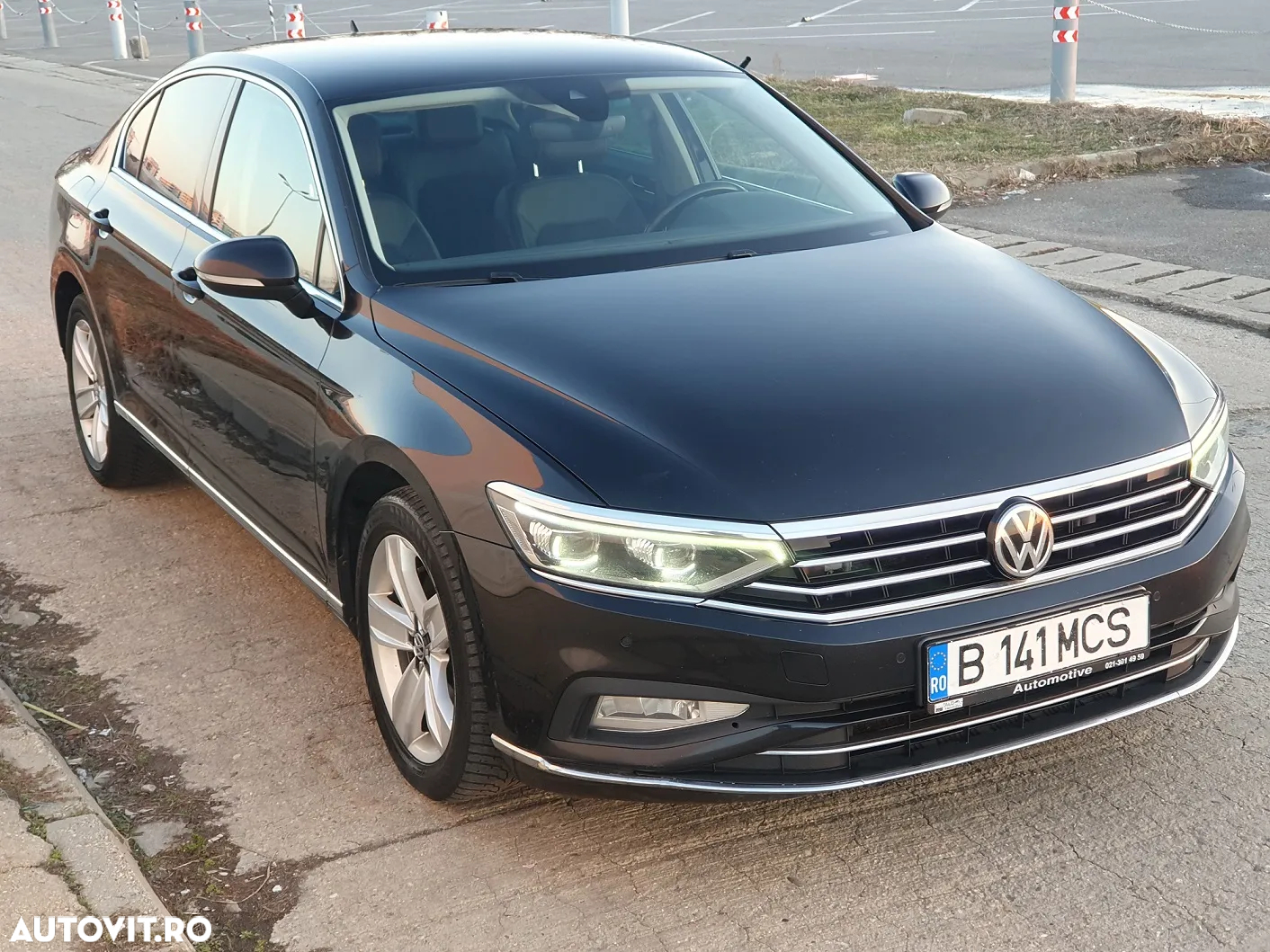 Volkswagen Passat Variant 2.0 TDI DSG 4Motion Highline - 2