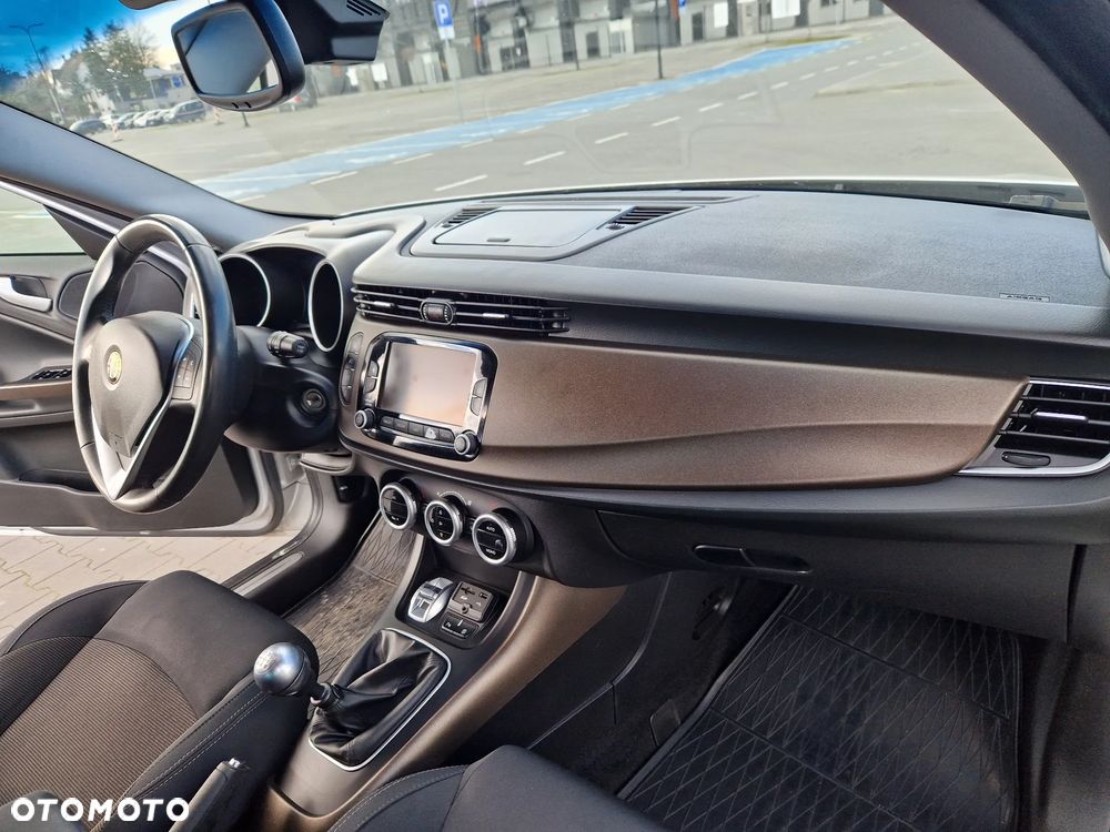 Alfa Romeo Giulietta - 12