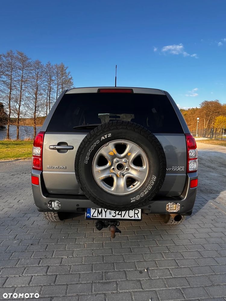 Suzuki Grand Vitara 2.0 - 4