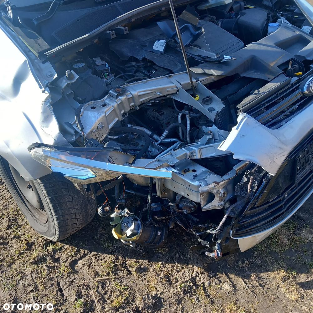Ford S-Max 2.0 TDCi DPF Trend - 3