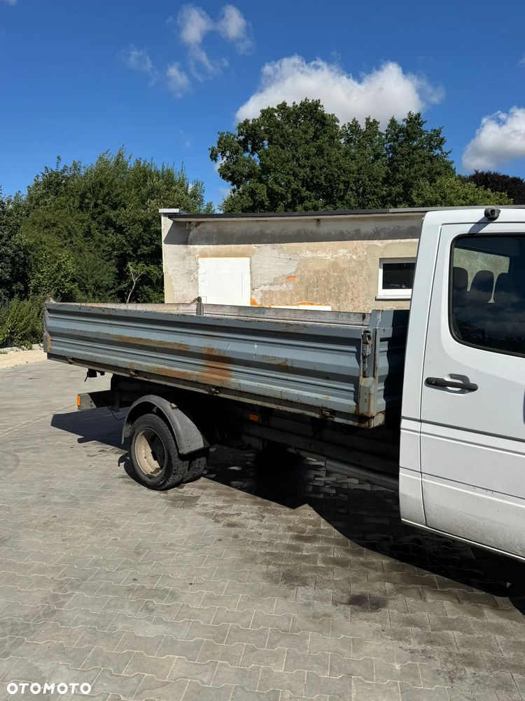 Mercedes-Benz Sprinter - 22