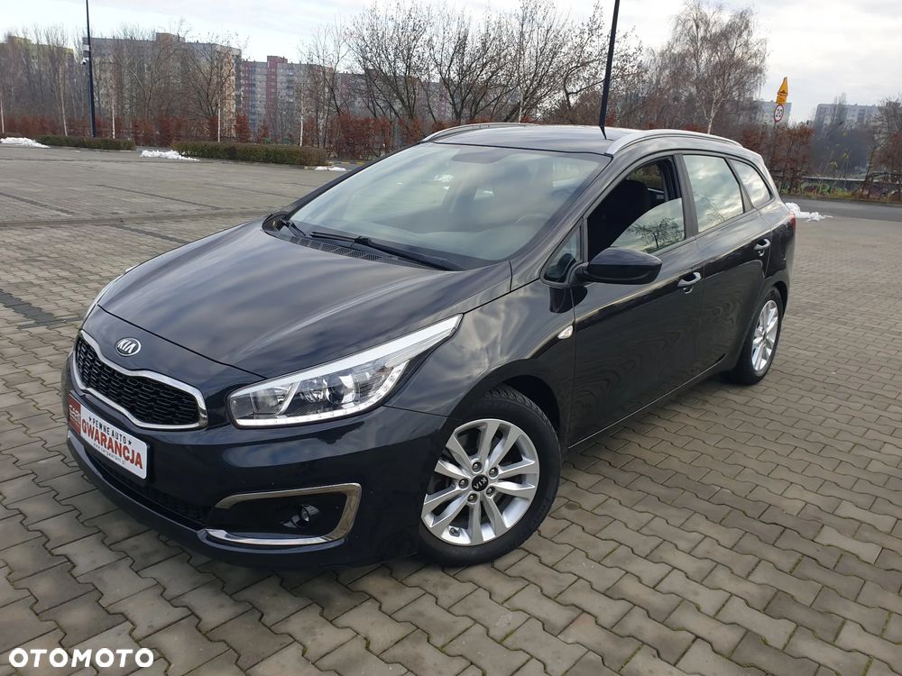 Kia Ceed 1.6 GDI Platinum Edition - 1
