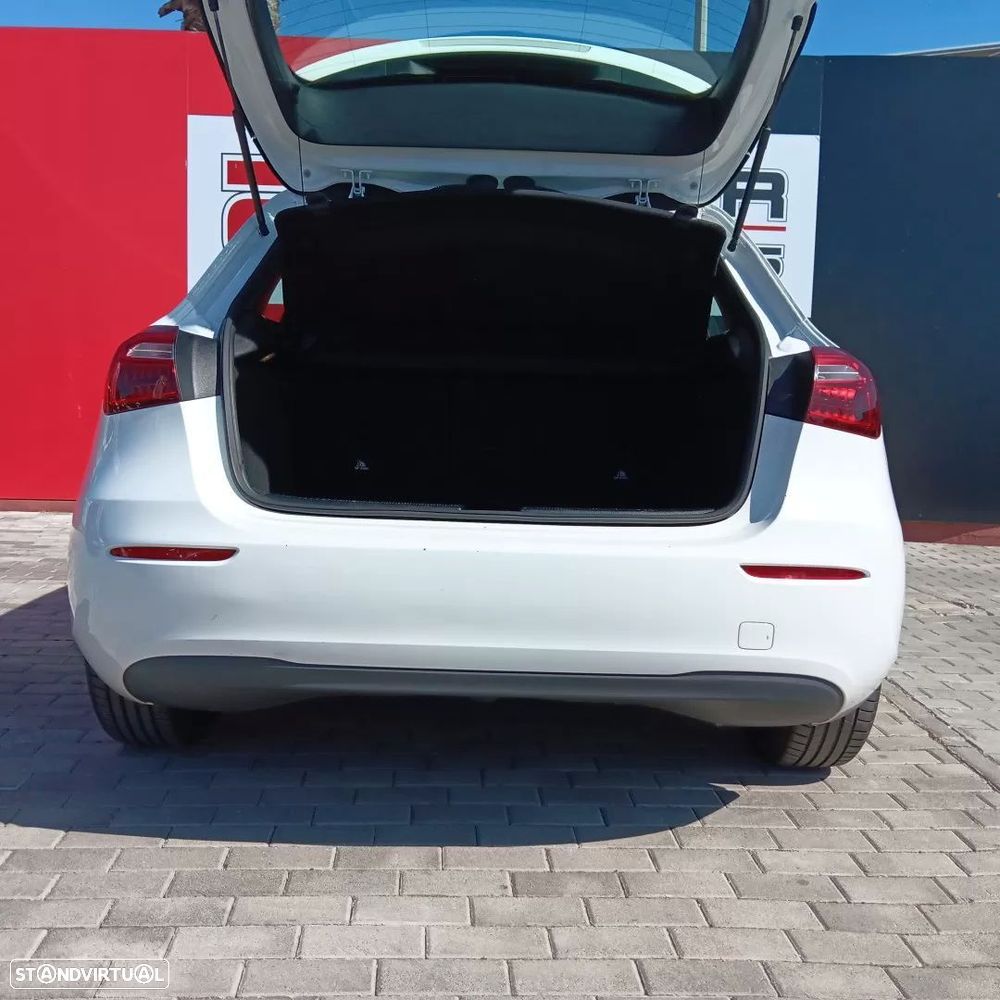 Mercedes-Benz A 180 d Style - 8