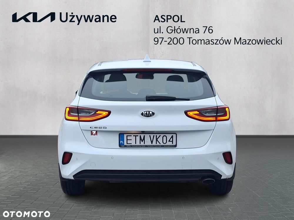 Kia Ceed - 4
