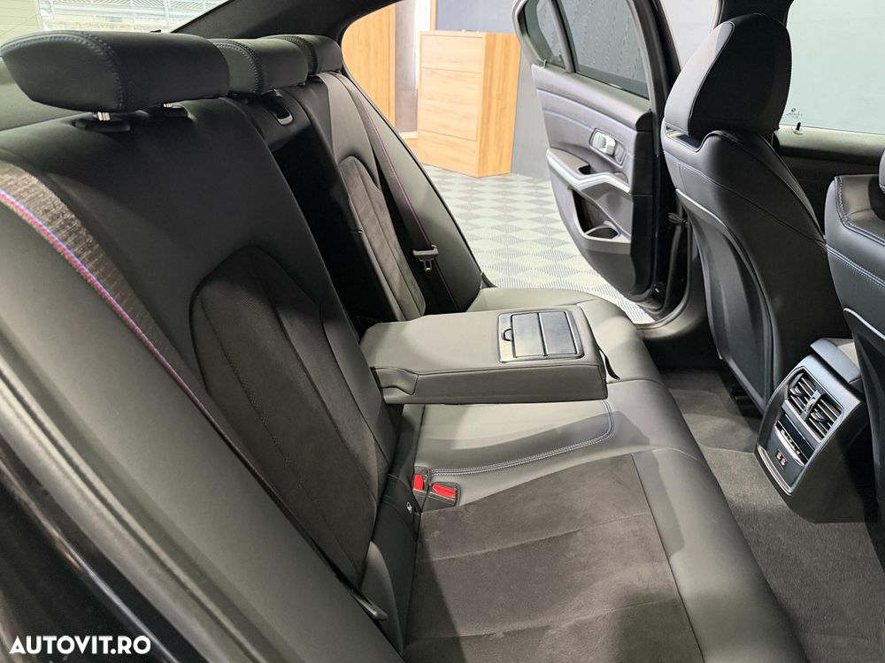 BMW Seria 3 330e xDrive Aut. - 26