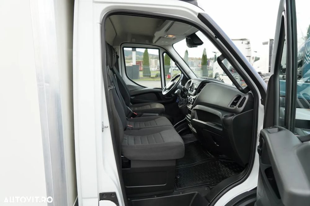 Iveco DAILY 35-180 / CONTAINER / AUTOMAT HI-MATIC / TWIN / 2022 / IMPORTAT - 35