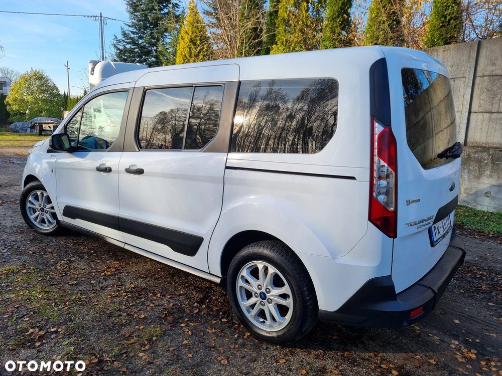 Ford Tourneo Connect Grand - 37