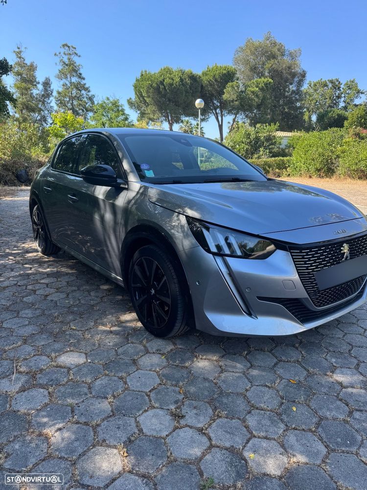 Peugeot 208 1.2 PureTech GT EAT8 - 1
