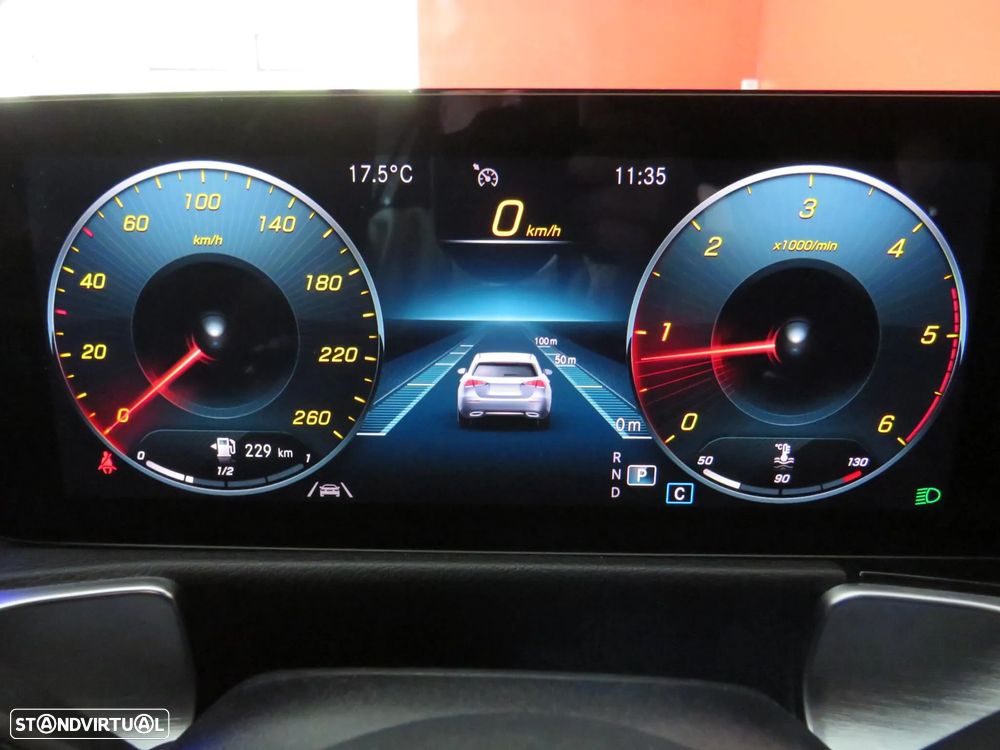 Mercedes-Benz GLB 200 d AMG Line - 19