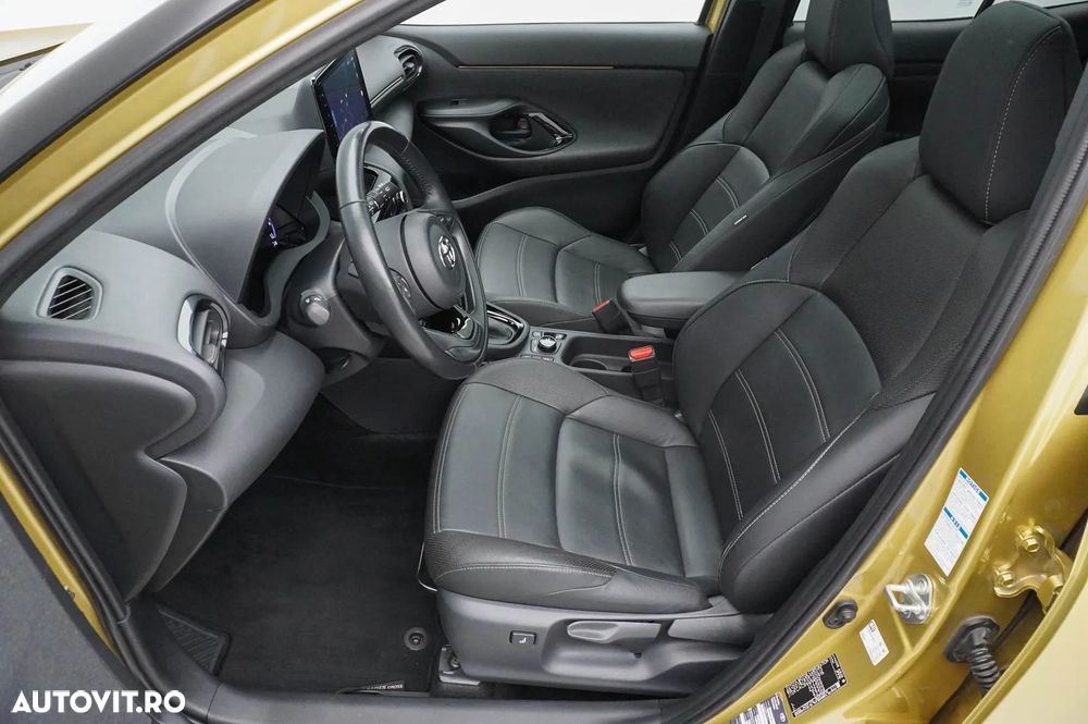 Toyota Yaris Cross 1.5 VVT-i HSD 4x4 Exclusive Adventure - 10