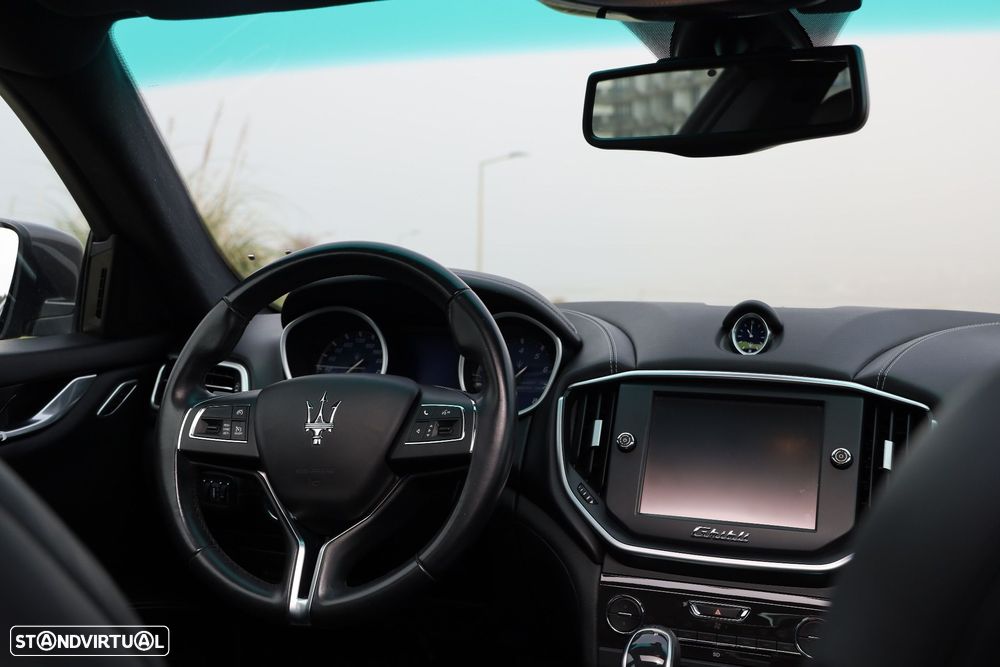 Maserati Ghibli 3.0 V6 - 8