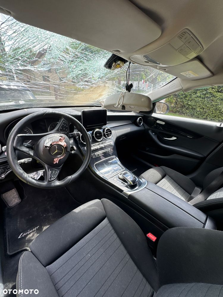 Mercedes-Benz Klasa C 400 4Matic 9G-TRONIC Edition - 2