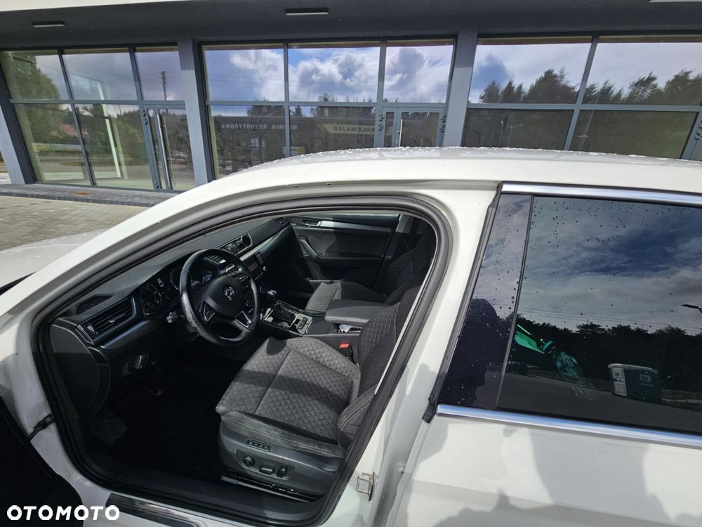 Skoda Superb 2.0 TDI 4x4 Ambition DSG - 8