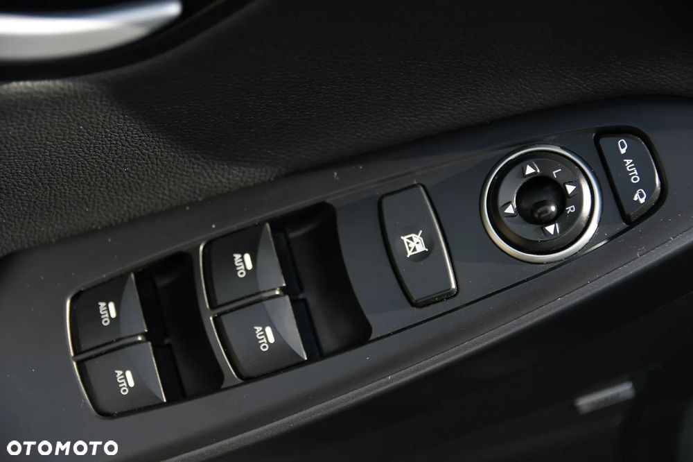 Toyota Auris - 24