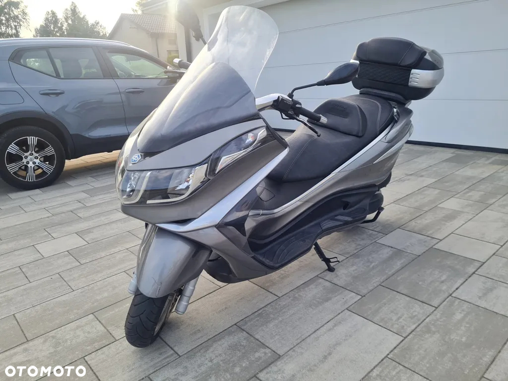 Piaggio X10 - 2