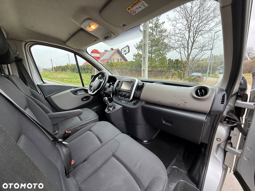 Renault Trafic - 12