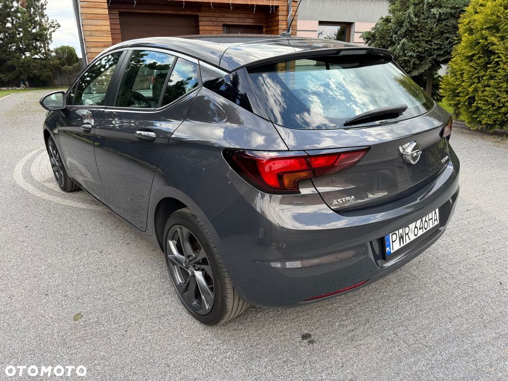 Opel Astra 1.4 Turbo Innovation - 11