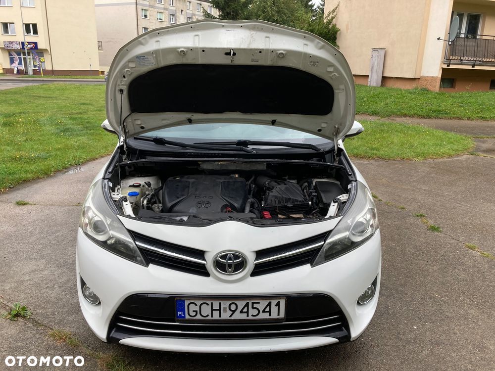 Toyota Verso 1.6 D-4D Prestige 7os - 19