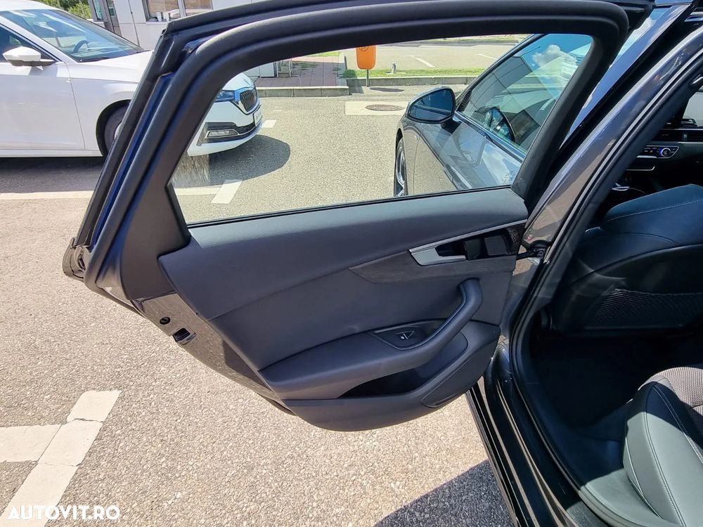 Audi A4 35 TDI S tronic MHEV S Line - 11