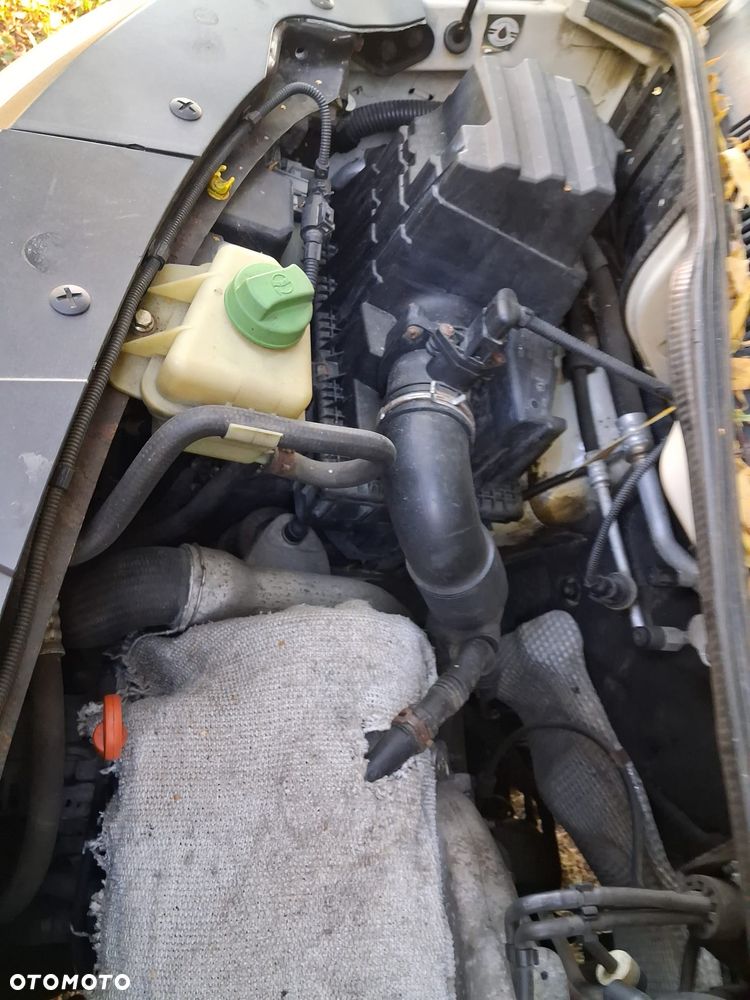 Volkswagen T5 - 26