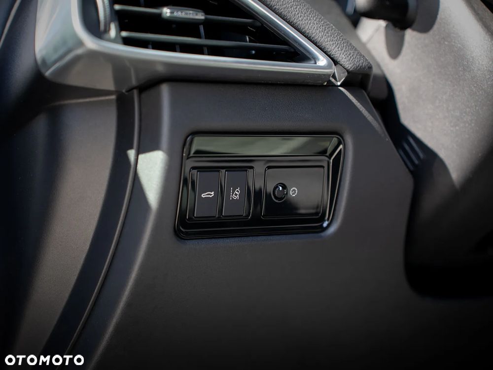 Jaguar XE 20d Pure - 18