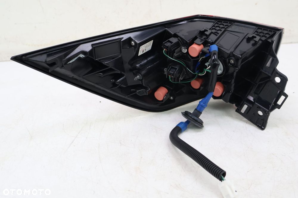 TOYOTA RAV4 V LAMPA LEWA TYŁ 81560-42230 - 5
